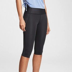 NWT GAP Gapfit Gfast High-Rise Sculpt Compression Crop Leggings SZ Medium